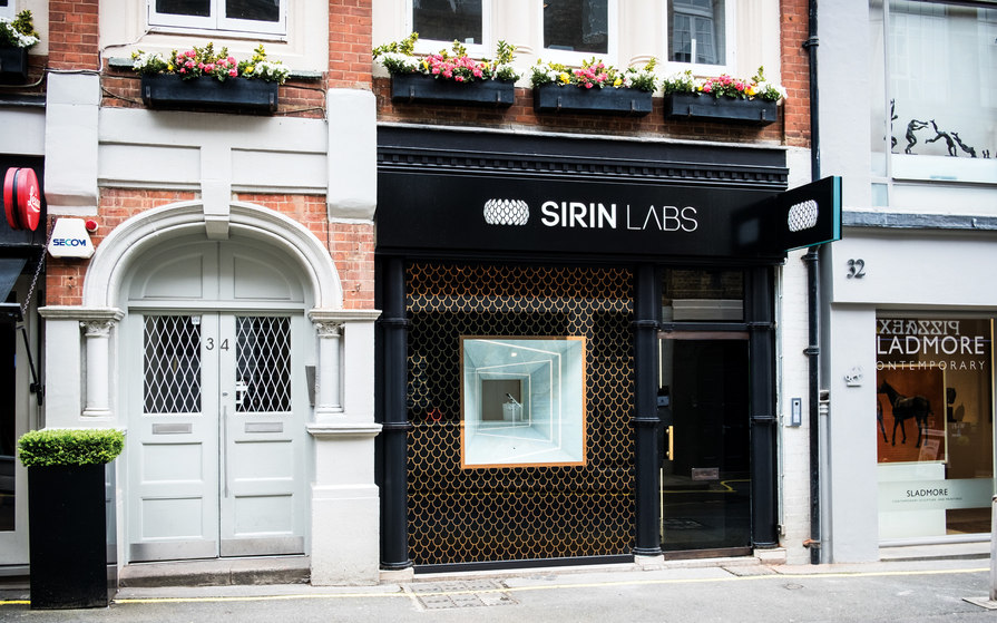 store exterior design in London – Sirin Labs – point one percent