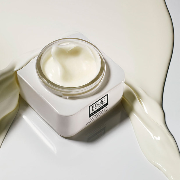 Jar of lotion and oil pouring around it – Erno Laszlo – Point one percent 